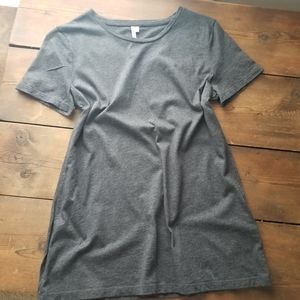 Banana Republic charcoal gray T-Shirt
